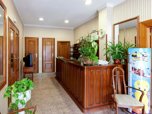Victoria Hotel 3*